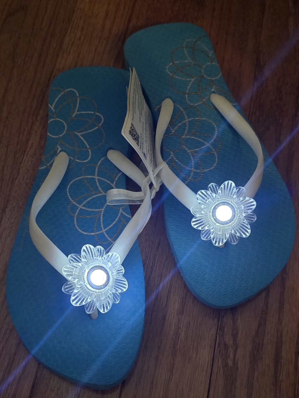 NOS Light up medallion flip flops Beach Bright